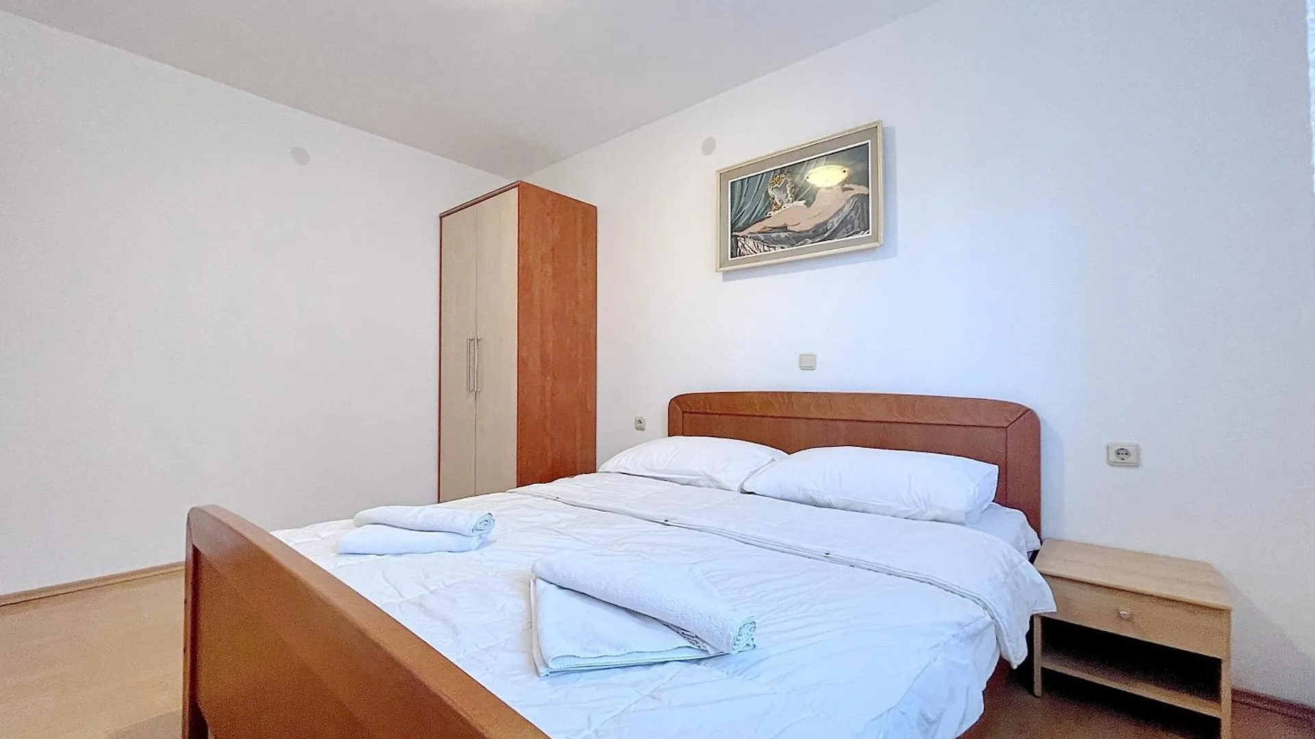 Apartments With A Parking Space Baska, Krk - 22687 Croatia