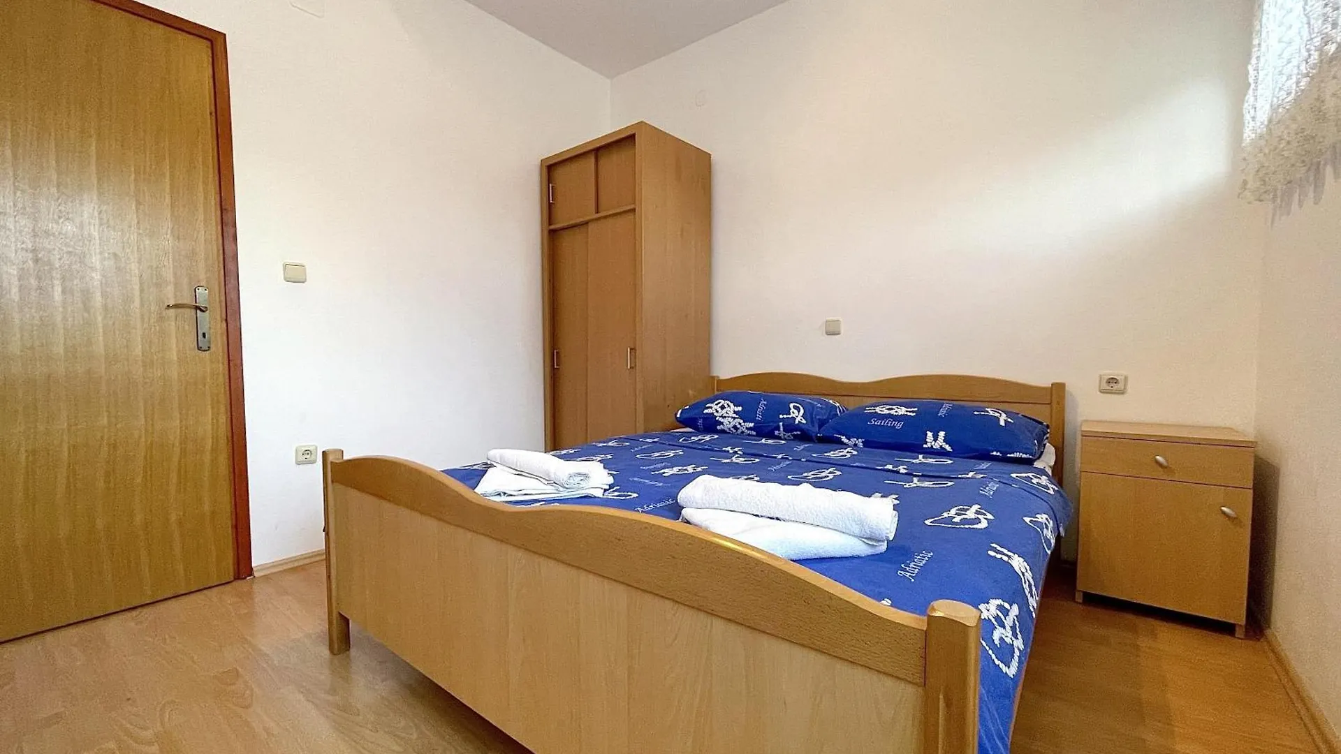 Apartments With A Parking Space Baska, Krk - 22687