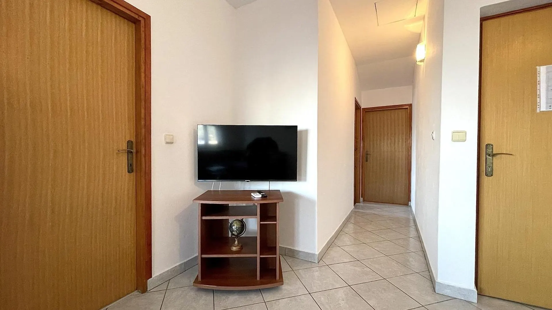 Apartments With A Parking Space Baska, Krk - 22687 Croatia