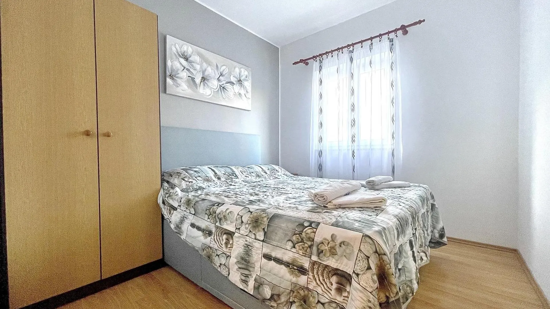 Apartments With A Parking Space Baska, Krk - 22687 Croatia