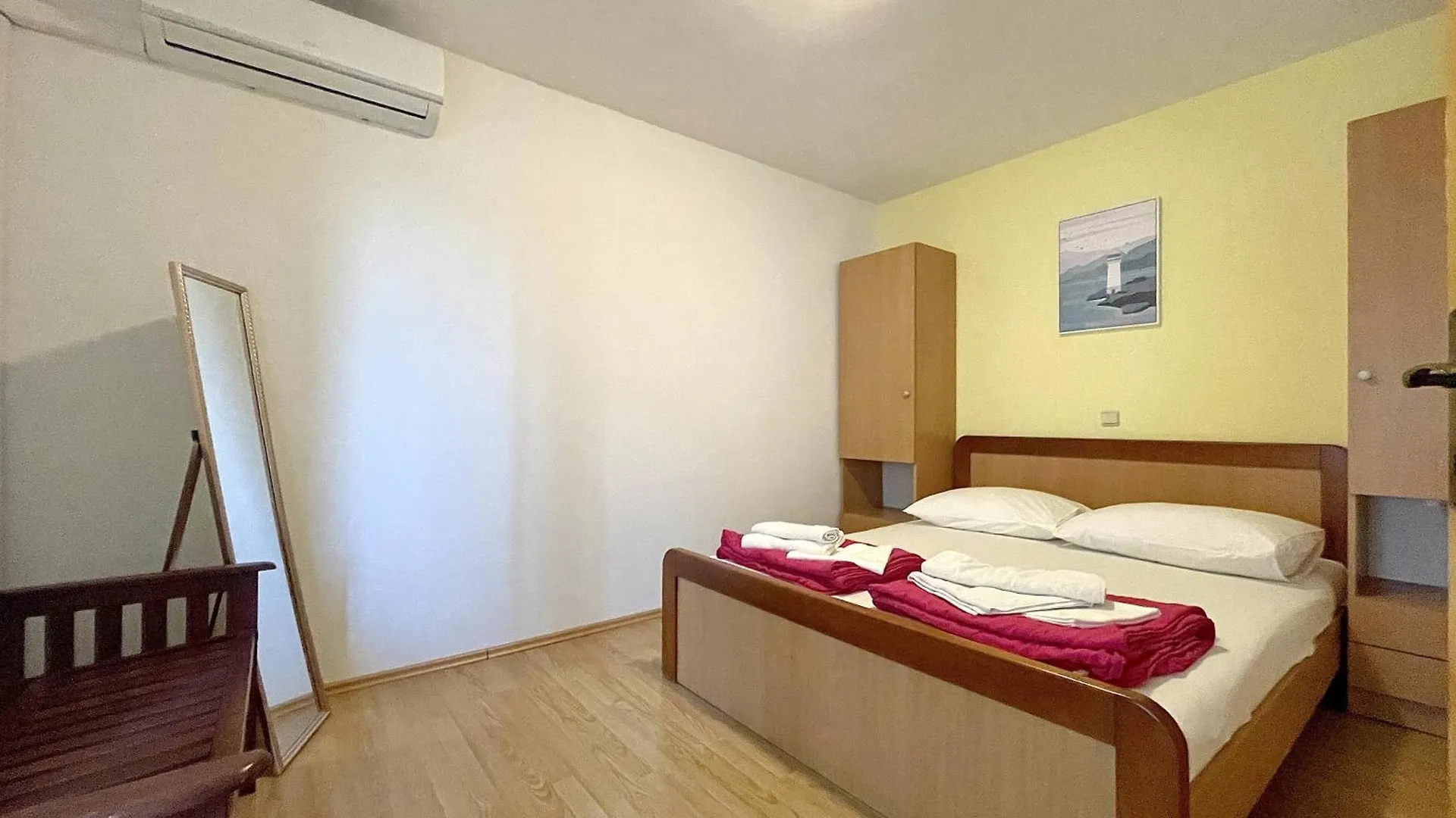 Apartments With A Parking Space Baska, Krk - 22687 Croatia