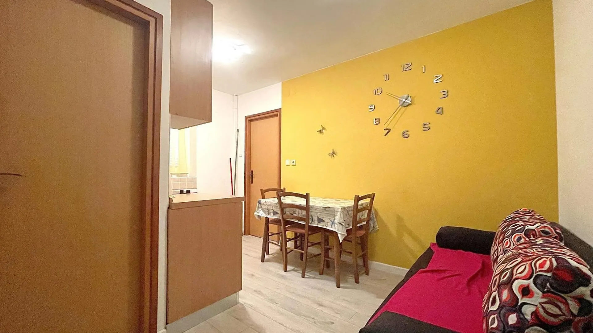 Apartments With A Parking Space Baska, Krk - 22687 0*, Baska (Krk)