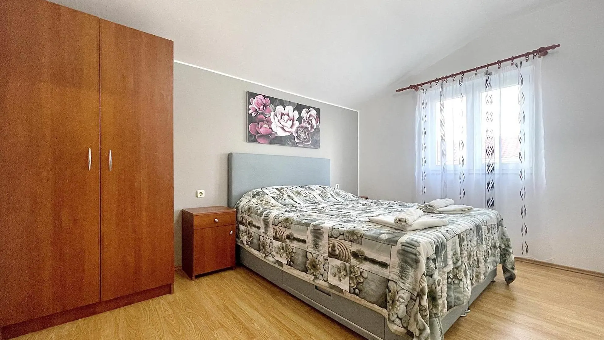 Apartments With A Parking Space Baska, Krk - 22687