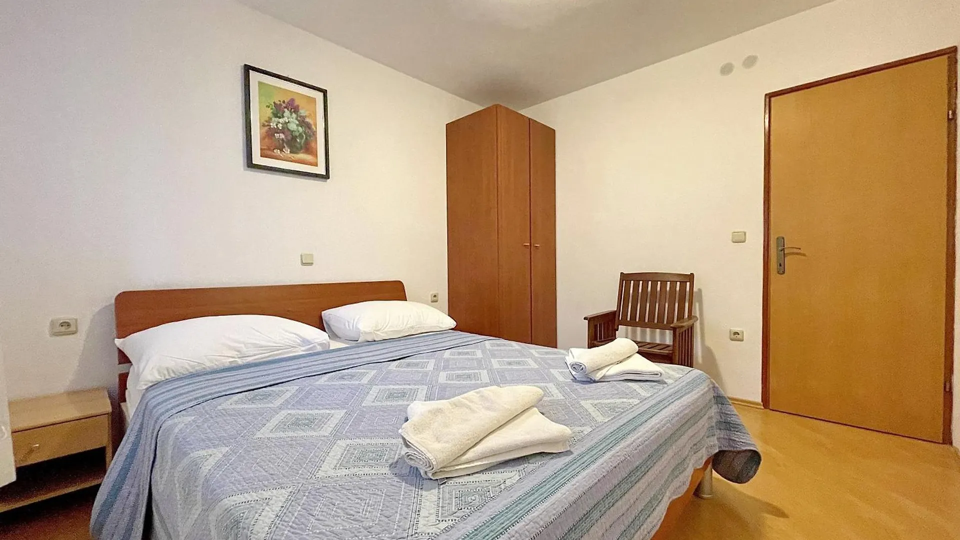 Apartments With A Parking Space Baska, Krk - 22687 Croatia